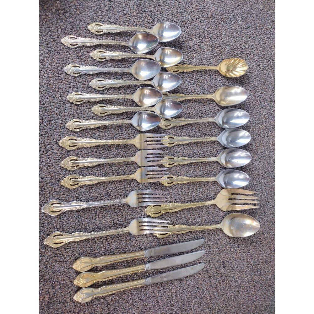 24 PIECES OF COOK'S ESSENTIALS 18/10 STAINLESS STEEL FLATWARE WITH GOLD ACCENTS